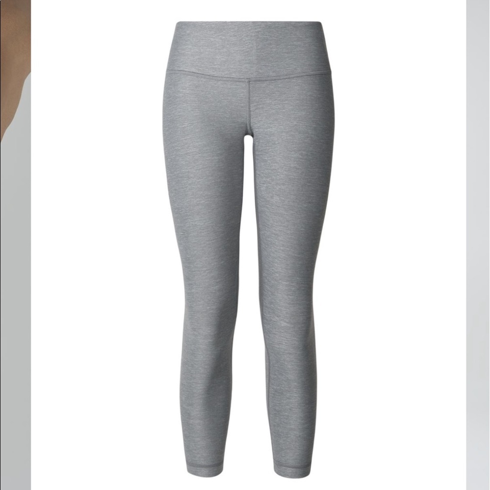 🍋Lululemon Wunder Under Crops